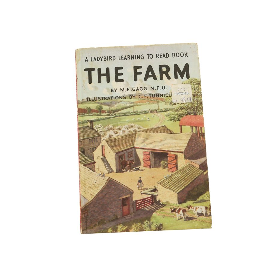 The farm: A Ladybird learning to read book (Ladybird books) Hardcover – 1 Jan. 1958